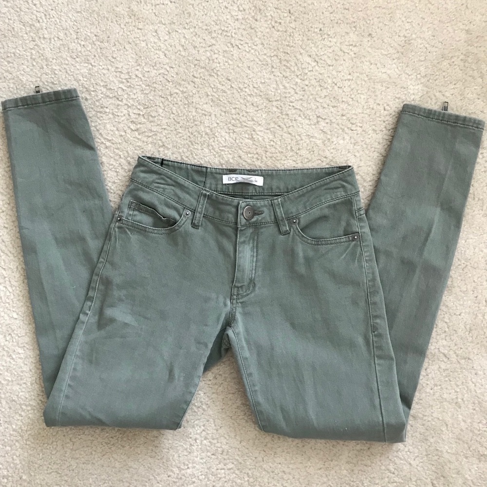 BCBGeneration army green “Cadet” skinny jeans